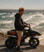 R6 Pro - 1500W Full Suspension Moped Style EBike - Image 3